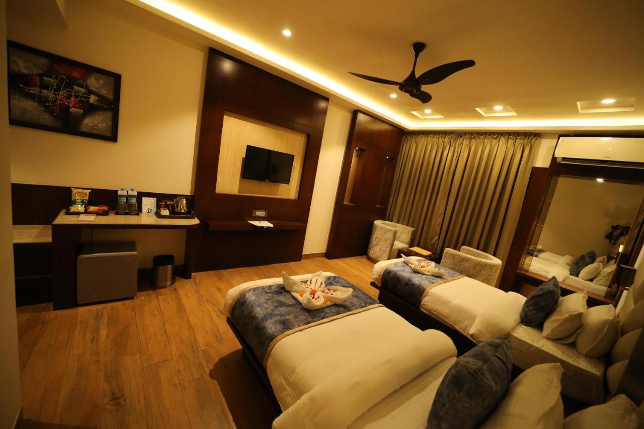 Hotel Prince Viraj Jabalpur Exterior foto